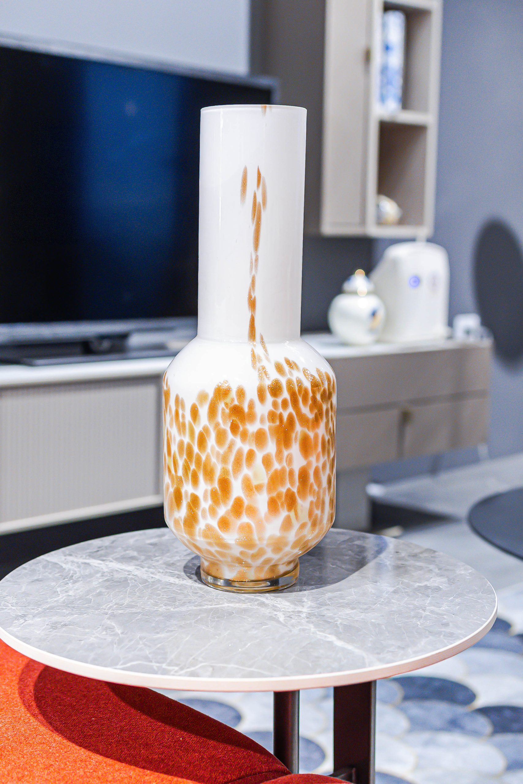 كريستاليات لامعة